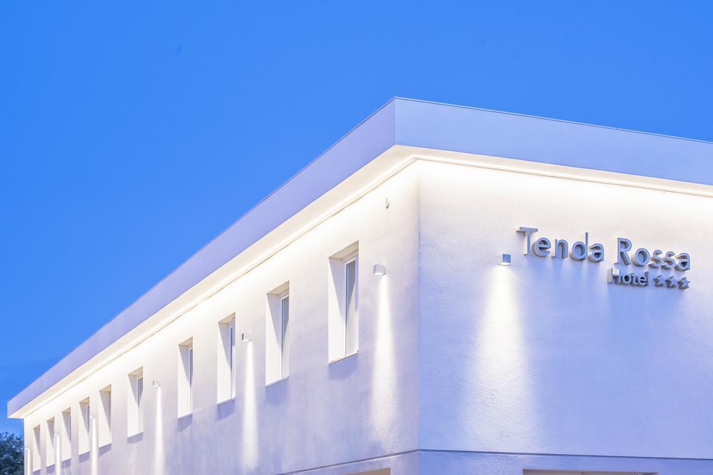 Hotel Tenda Rossa Marina Di Carrara Exterior photo